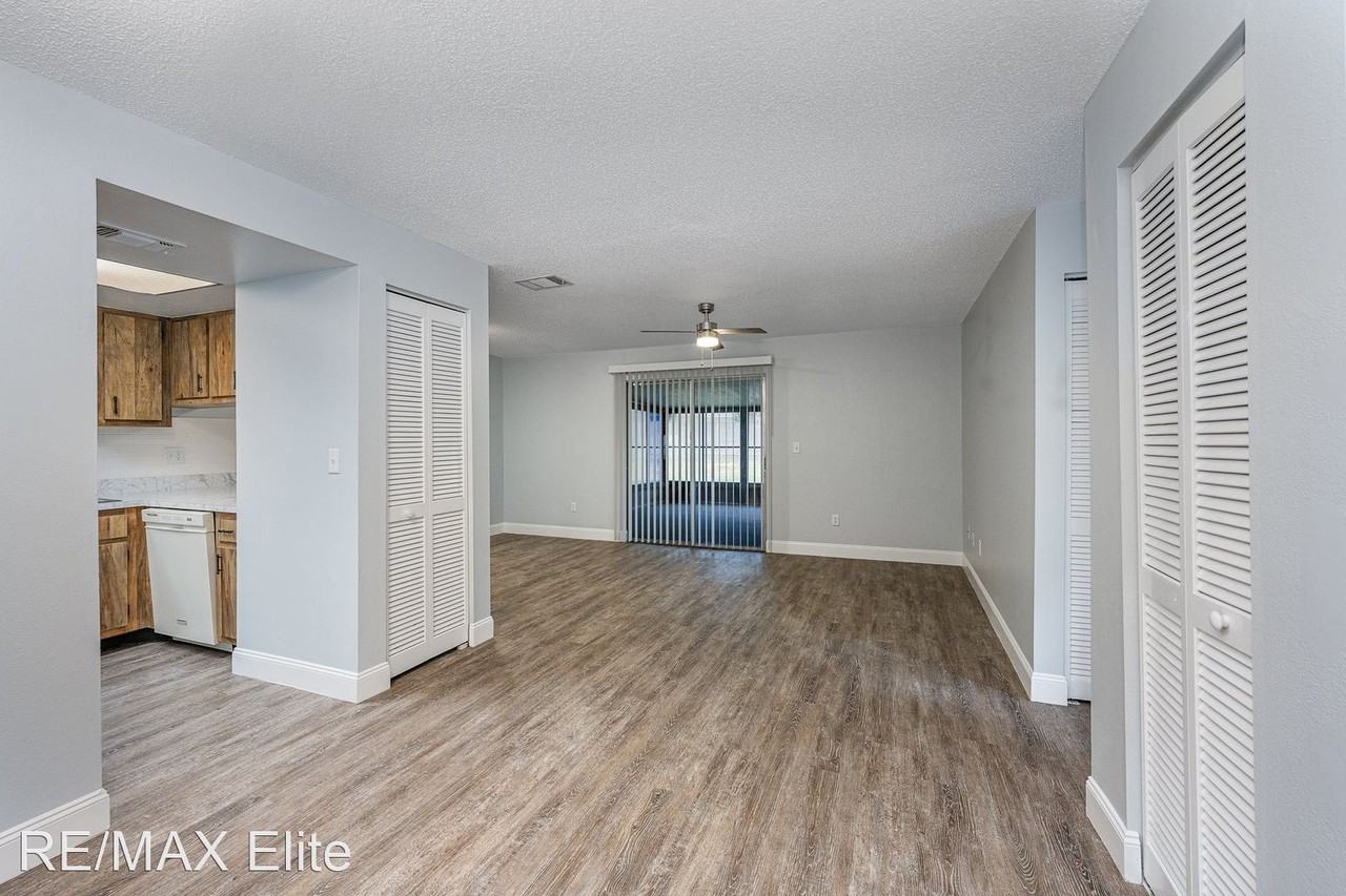 1472 Croftwood Dr - Photo 2 of 13