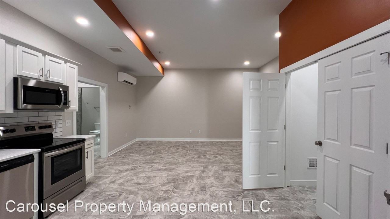 555 Sycamore St - Photo 3 of 27