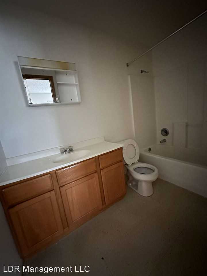 North Zane Apts, LLC - Photo 3 of 5