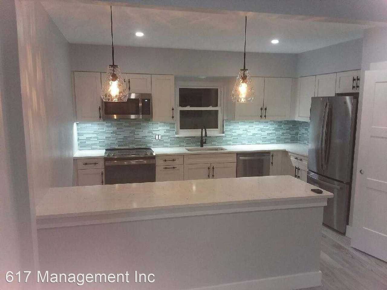 940 3rd Street S - Photo 2 of 14