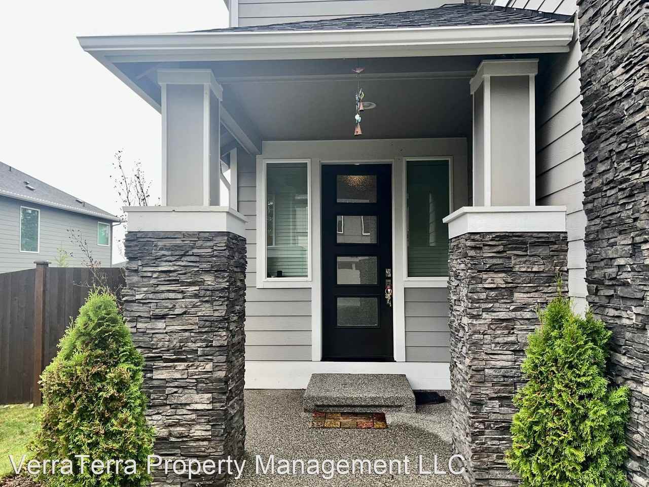 4418 214th Pl Se - Photo 2 of 20