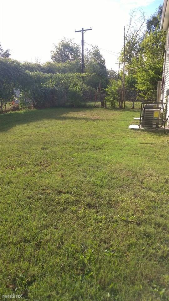 3340 E King Pl - Photo 3 of 10