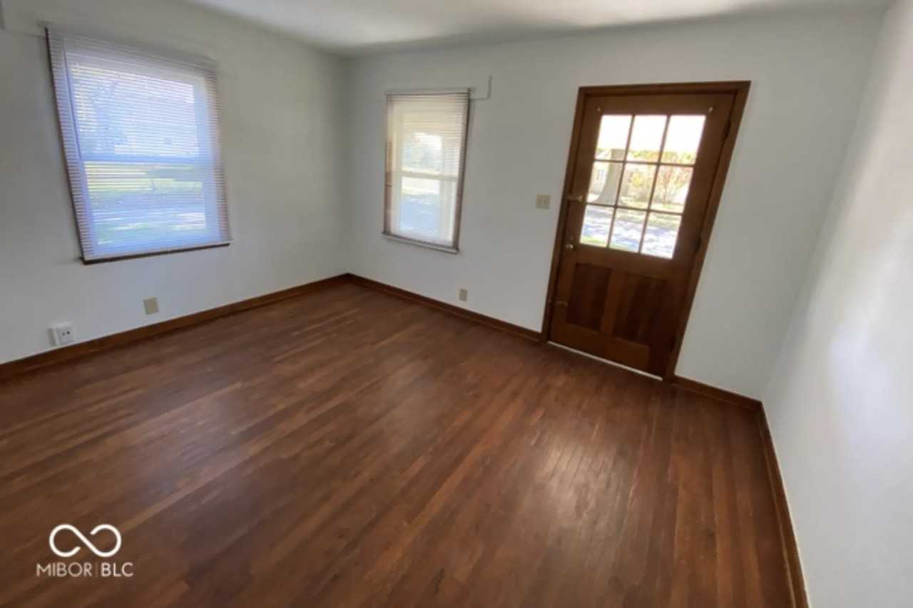 750 Churchman Ave - Photo 2 of 6