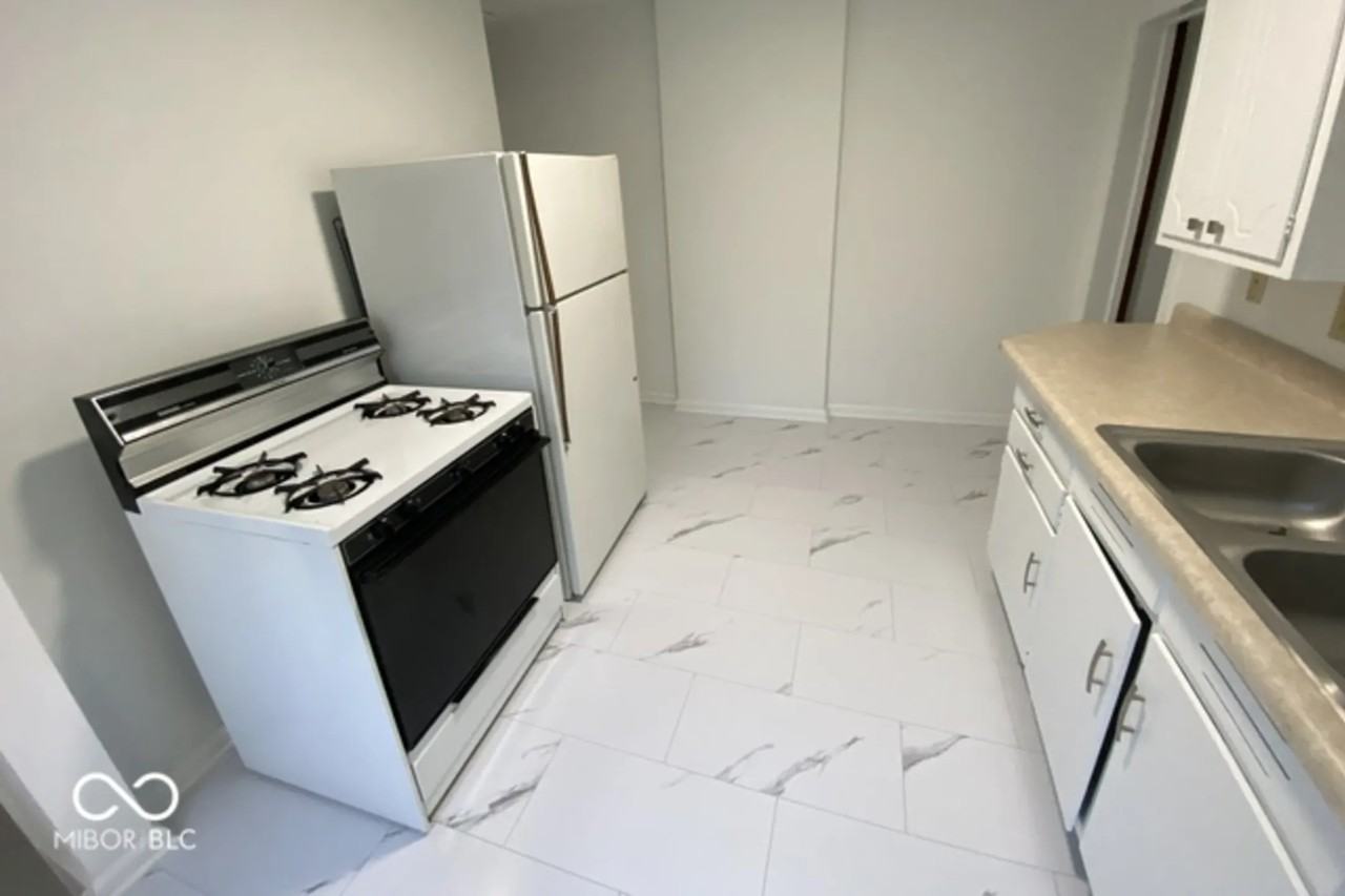 750 Churchman Ave - Photo 3 of 6