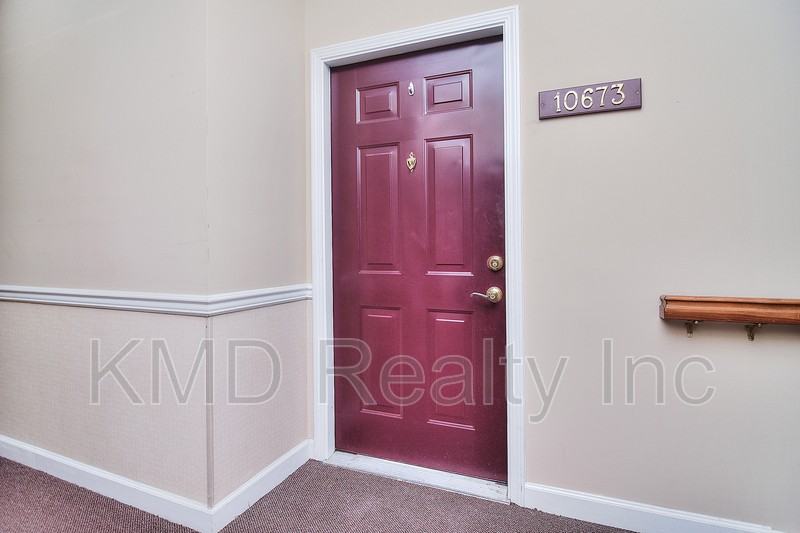 10673 Hill Point Ct - Photo 2 of 25