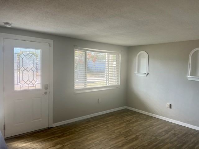 8852 Chilton Dr - Photo 4 of 26