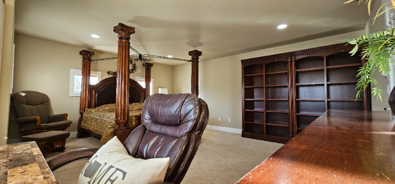 9003 105th Avenue Southwest - Photo 3 of 20