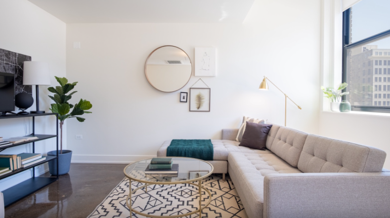 40 W Adams St - Photo 3 of 8