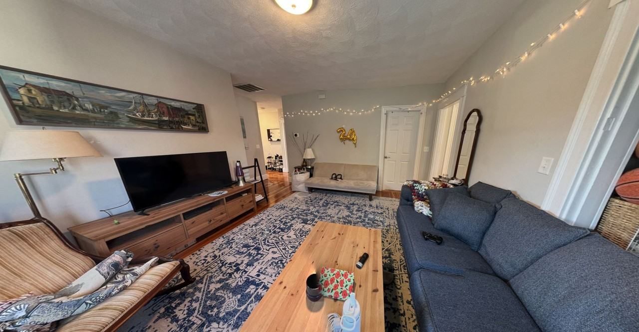 305 Highland Ave #4 - Photo 6 of 7