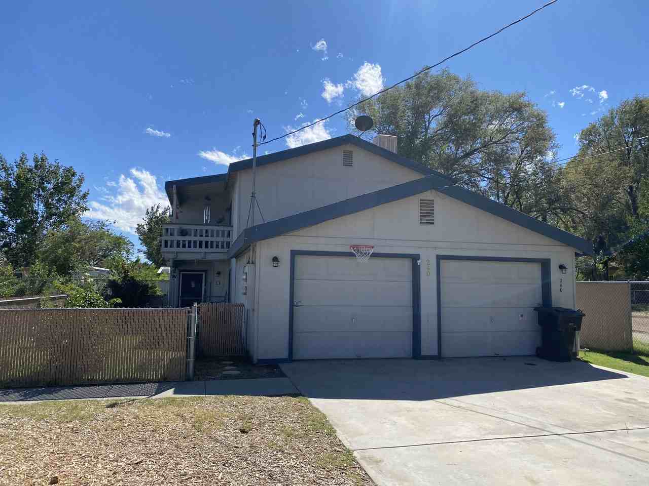 240 Locust St #A - Photo 3 of 17