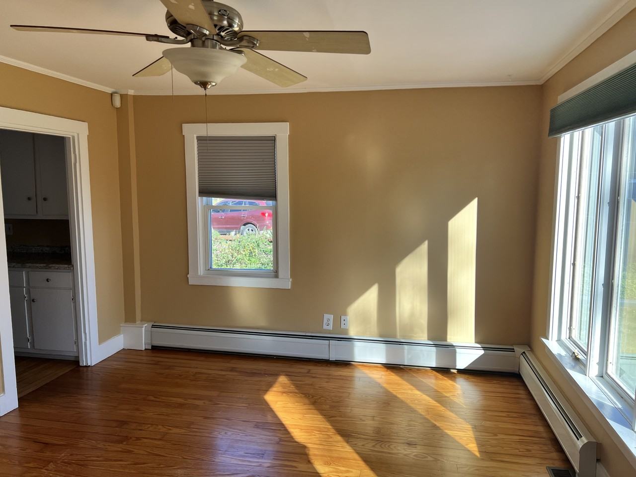 49 E Main St #49B - Photo 3 of 8