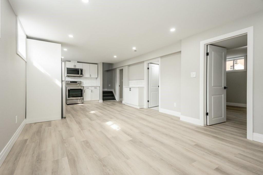 110 Clarence St #BS - Photo 3 of 10