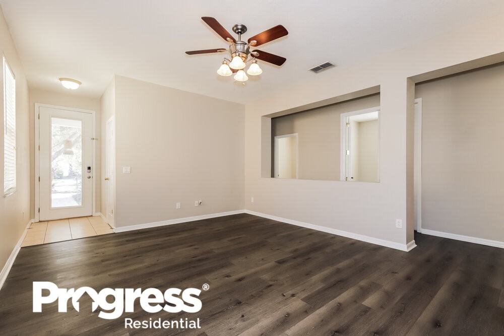2503 Silvermoss Dr - Photo 3 of 16