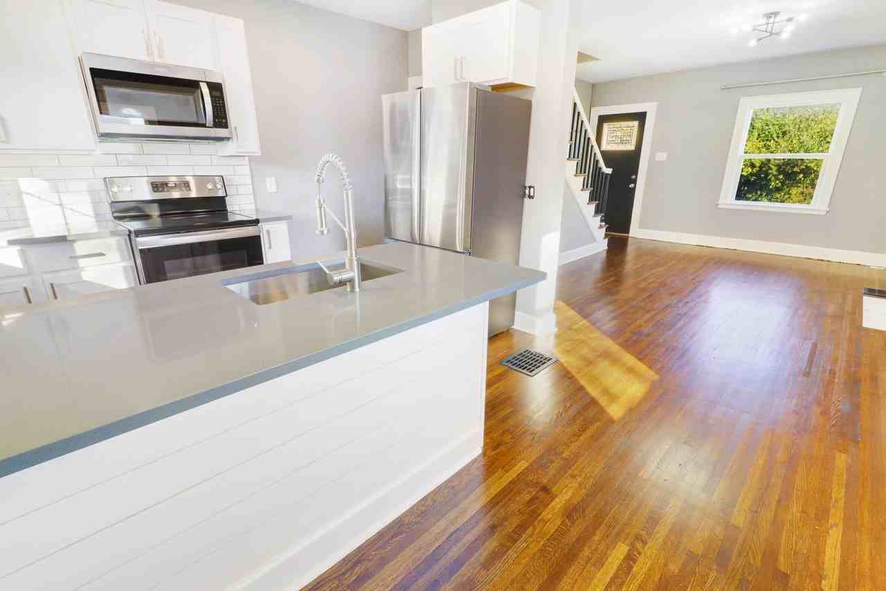 1289 Thornwood Pl #1289 - Photo 3 of 16