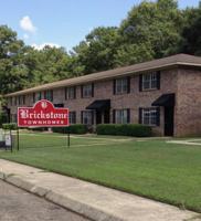 featured image of 102 Weeks Dr