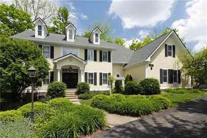 9285 Bluestone Cir - Photo 3 of 22