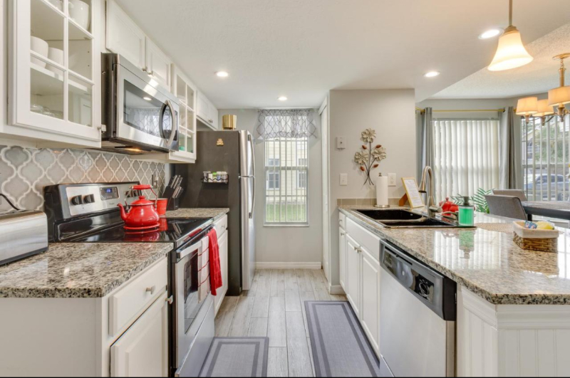 5004 Laguna Bay Cir #55 - Photo 7 of 28