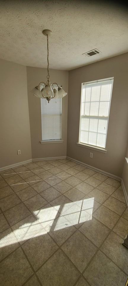 30 Princeton Ct #1 - Photo 5 of 17