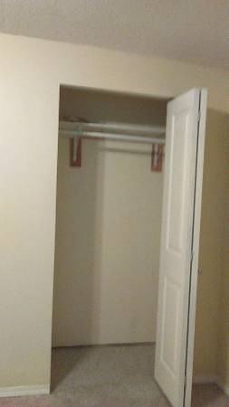 11316 133 Street - Photo 5 of 9