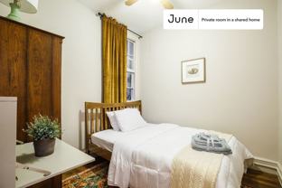 336 W 47th St #3C - Photo 1 of 1