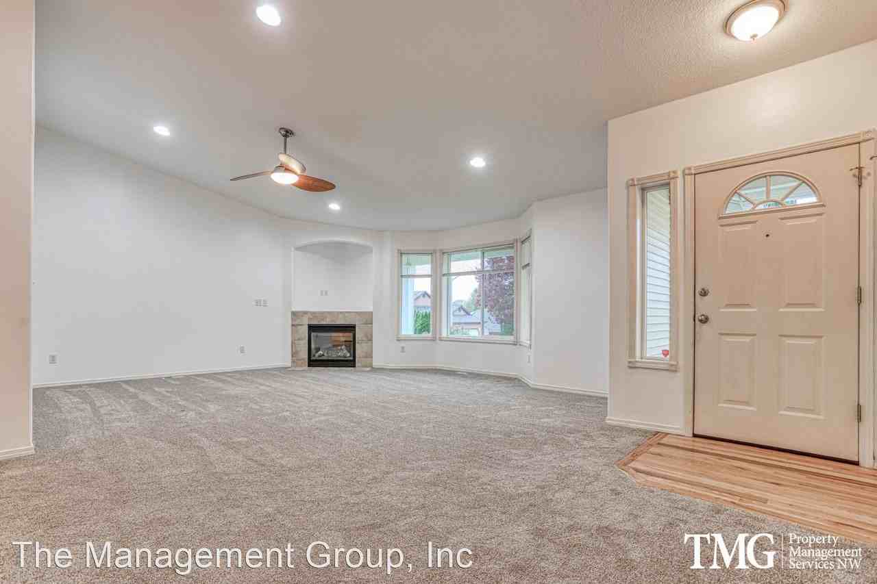 2403 Ne 123rd Ct - Photo 3 of 29