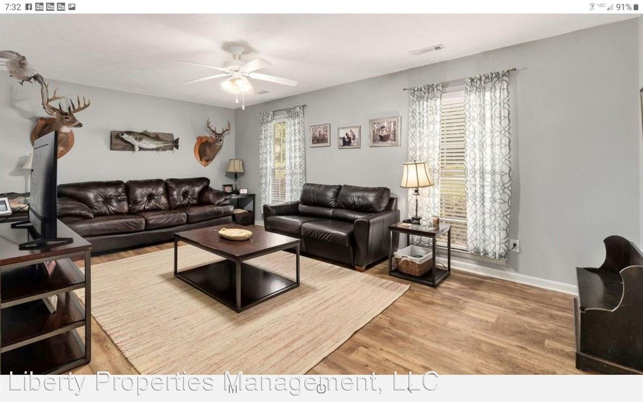 635 Apache St - Photo 2 of 16