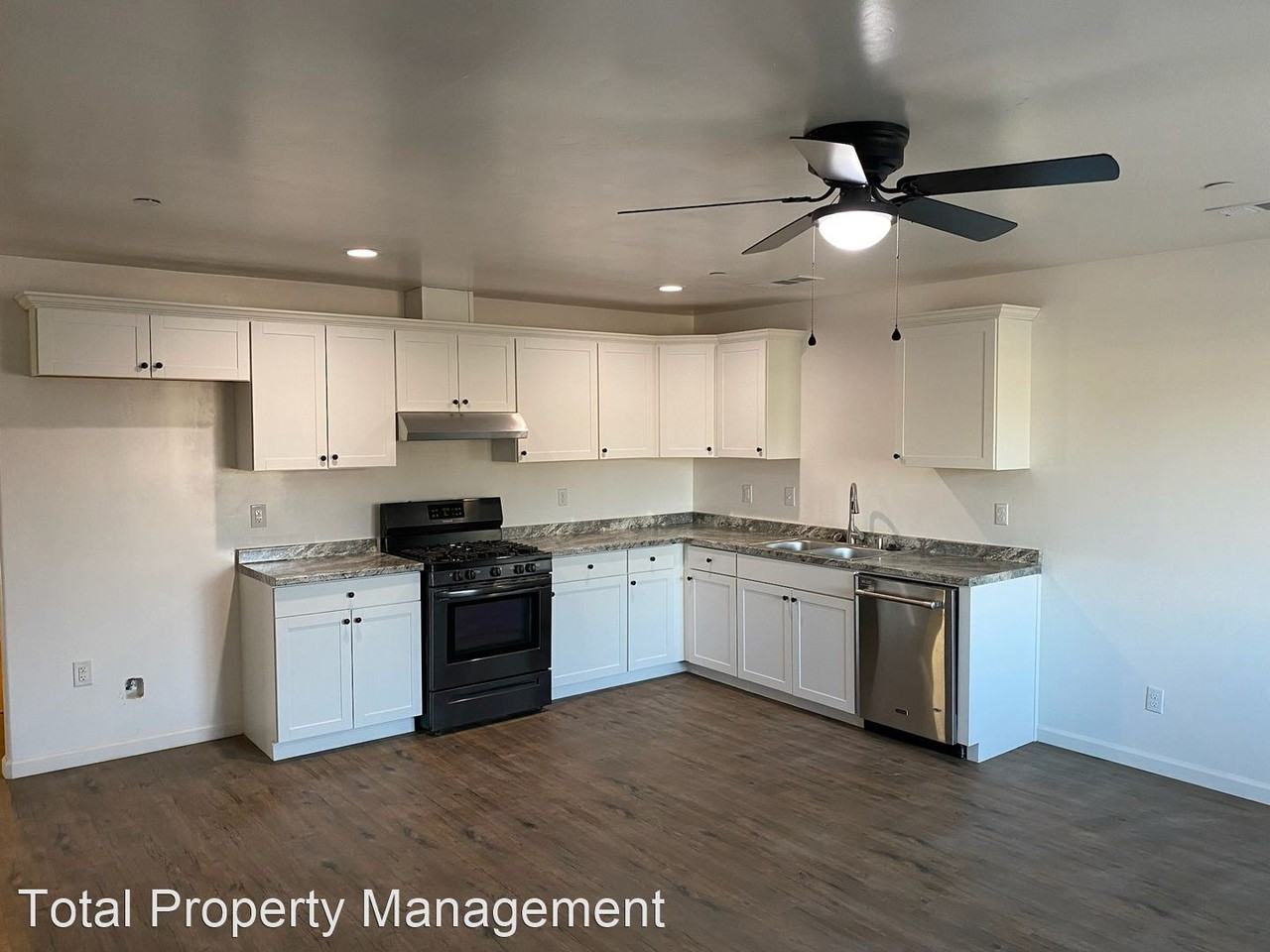 1130 S Burke St - Photo 2 of 14