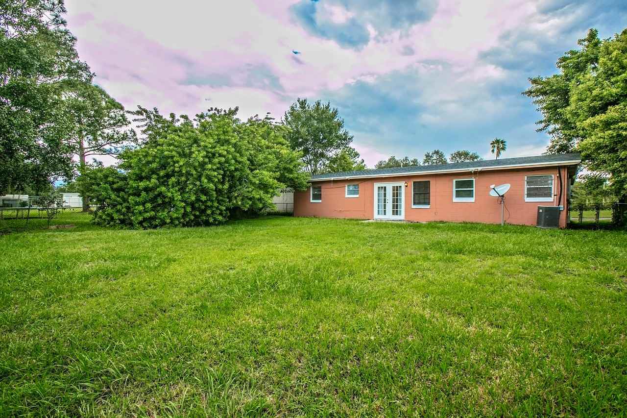 Lescot Ln - Photo 7 of 18