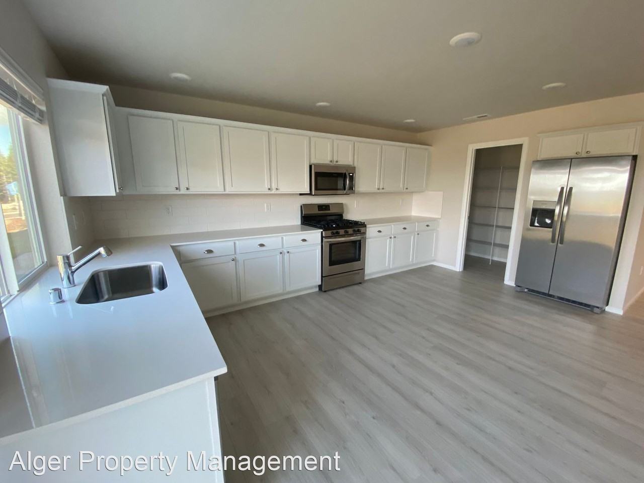 100 Ne Belfair Sta - Photo 3 of 25
