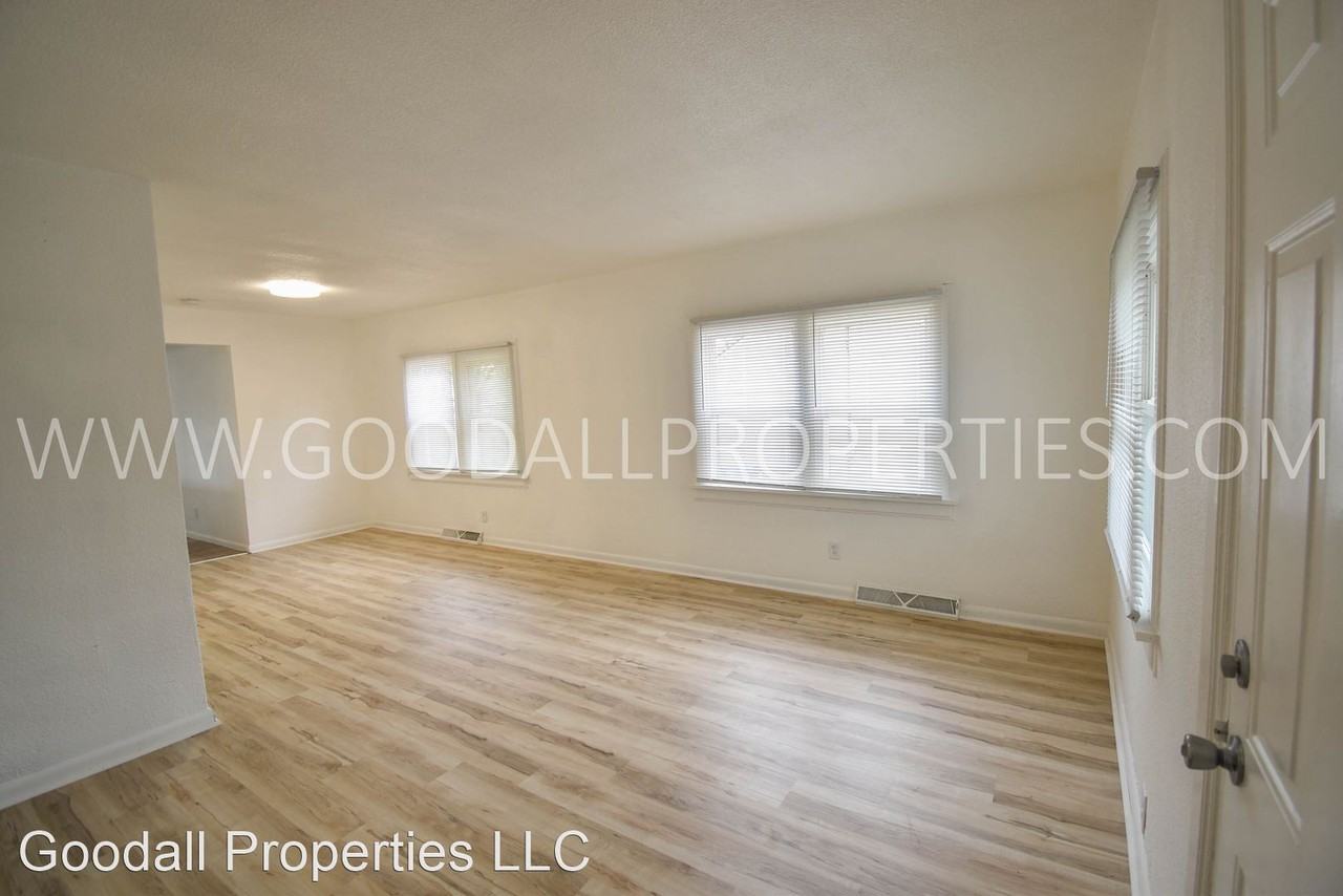 709 E Park Ave - Photo 3 of 23