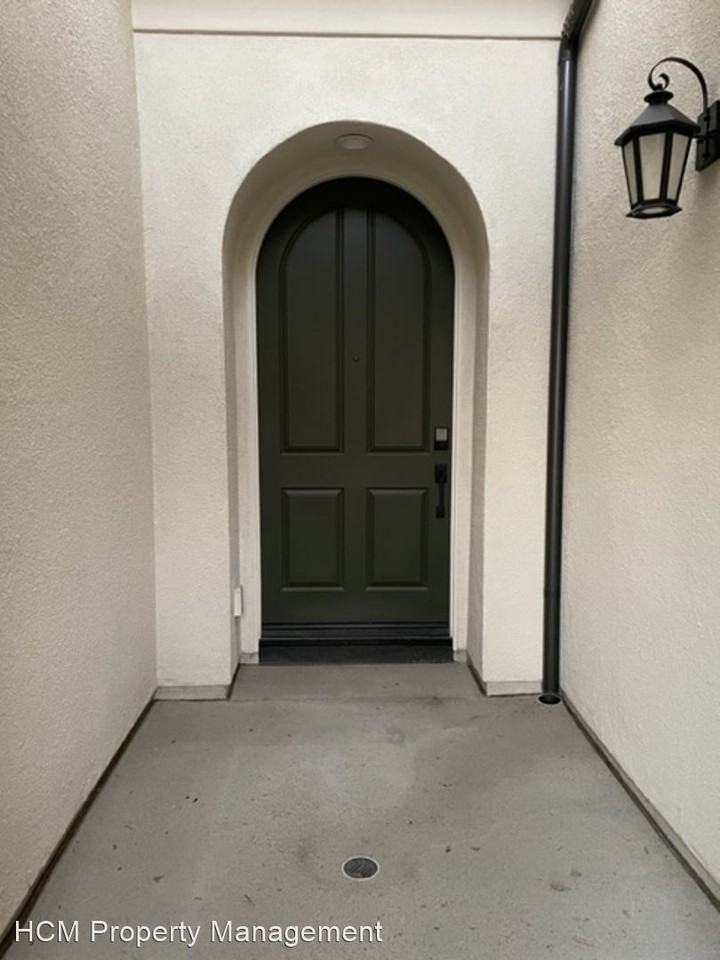 59 Henson - Photo 3 of 32