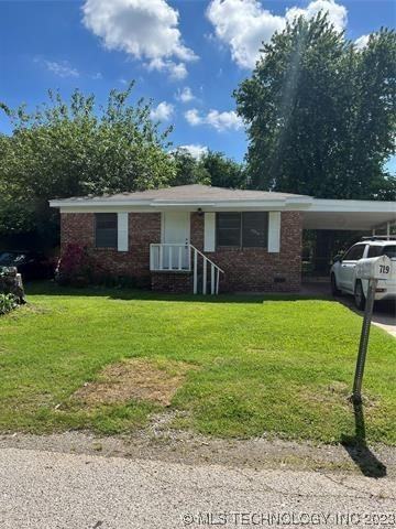 719 S Linden St - Photo 2 of 12