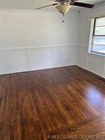 719 S Linden St - Photo 3 of 12