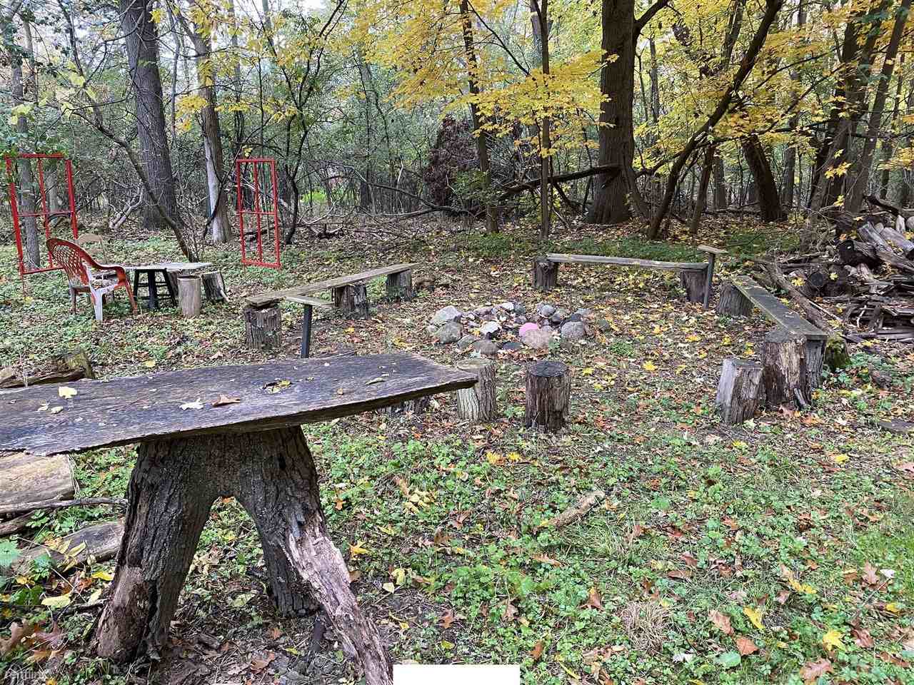 396 W Delhi Rd - Photo 3 of 12