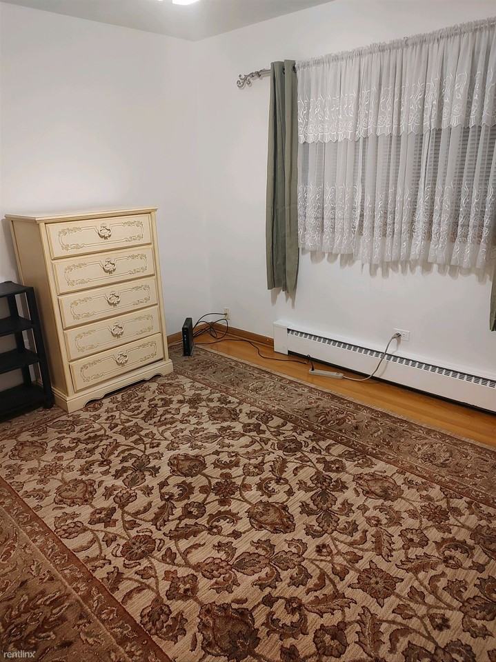 8012 N Oriole Ave - Photo 2 of 9