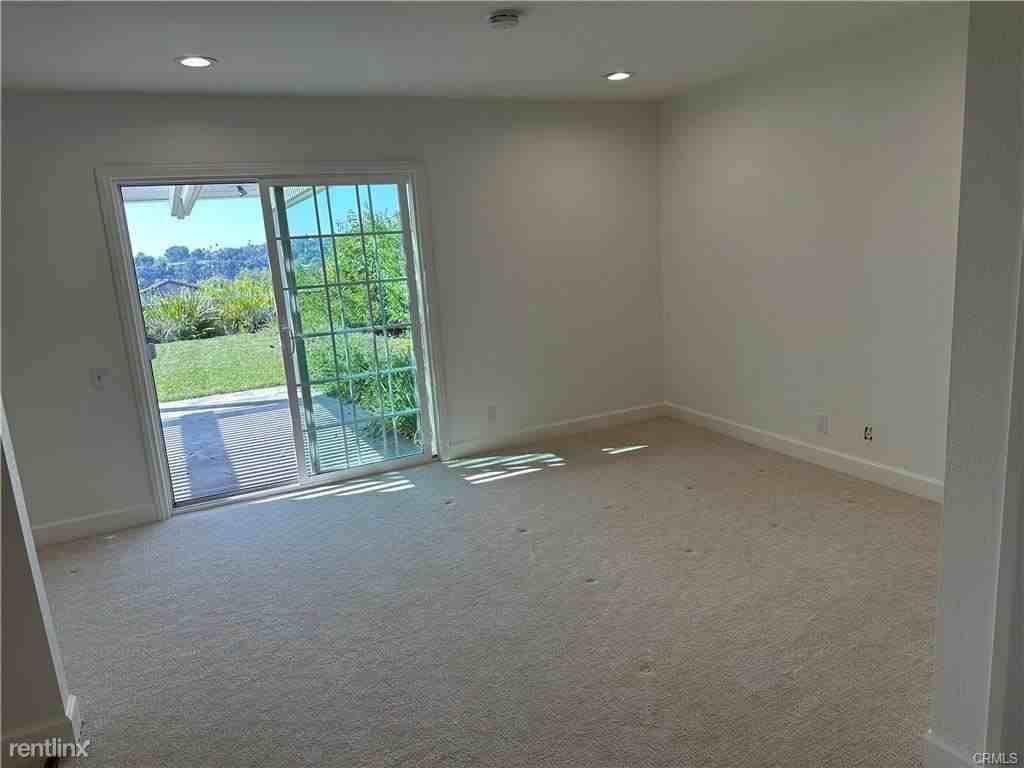 27793 Ruisenor - Photo 3 of 11