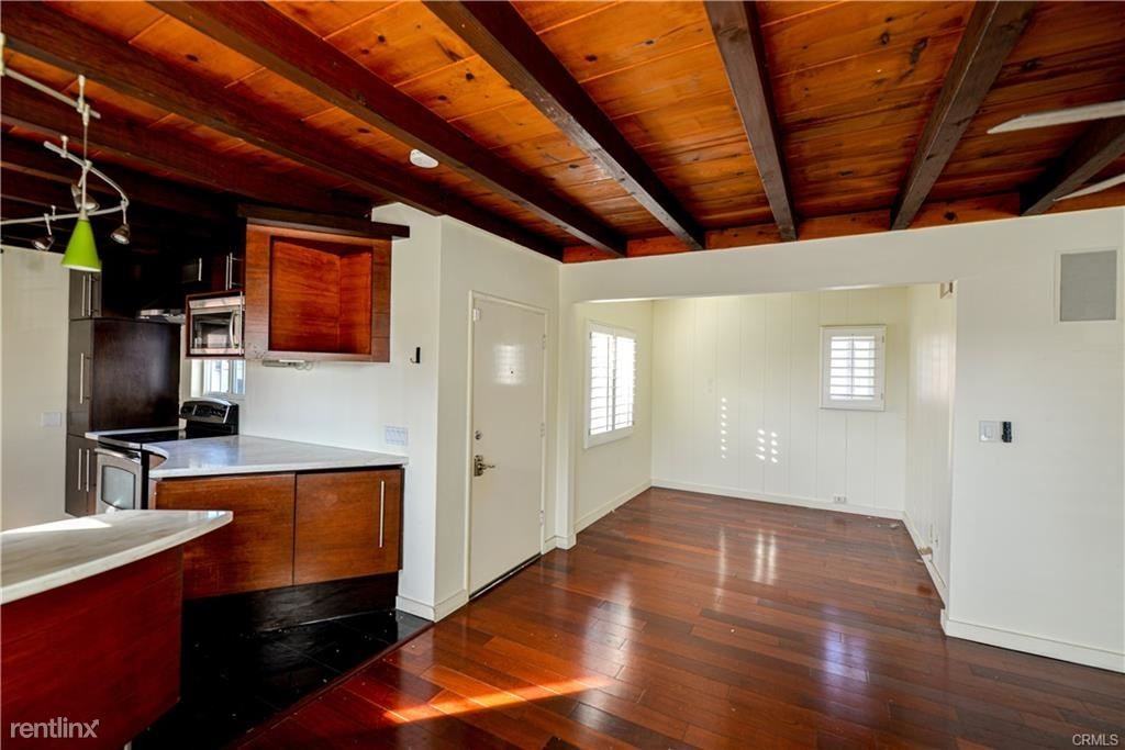 290 Broadway St #288 - Photo 3 of 10