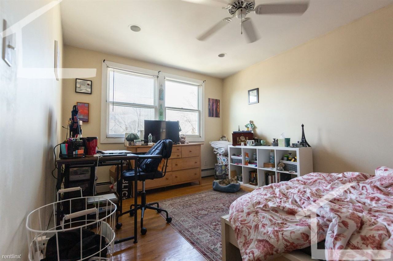 21 Bennett St - Photo 3 of 16