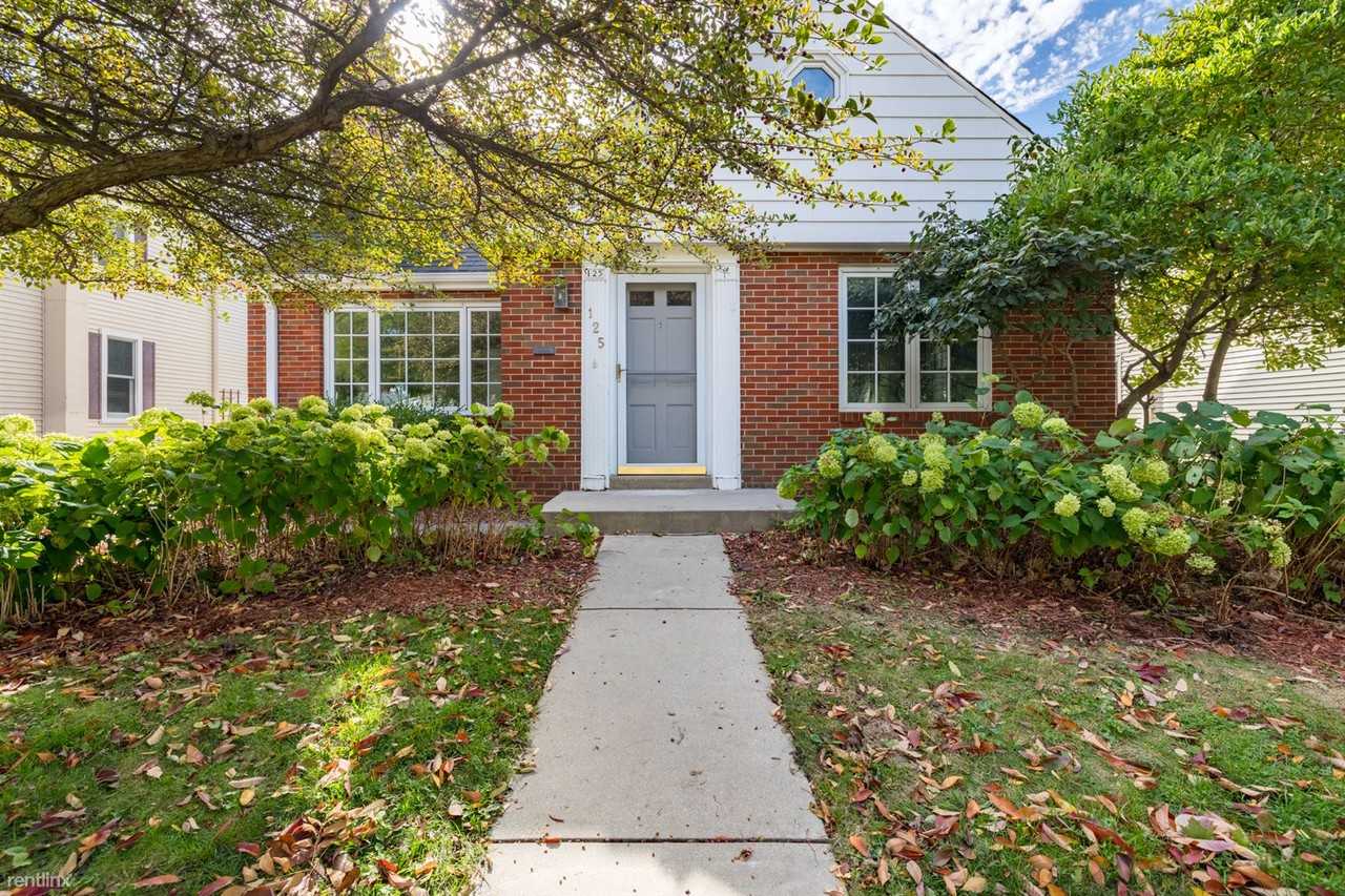 125 W Montclaire Ave - Photo 2 of 35