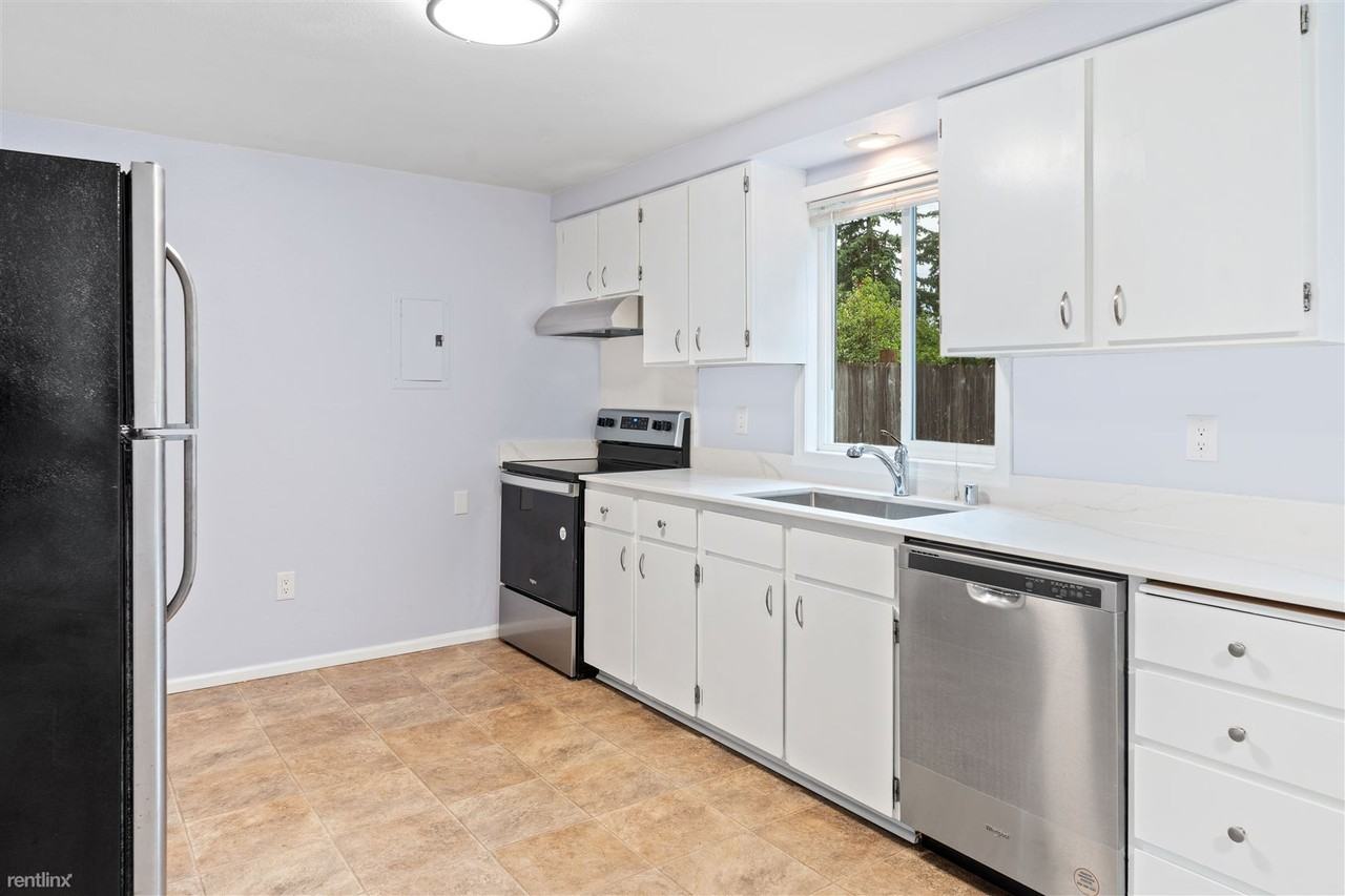 4701 236th St Sw - Photo 2 of 13