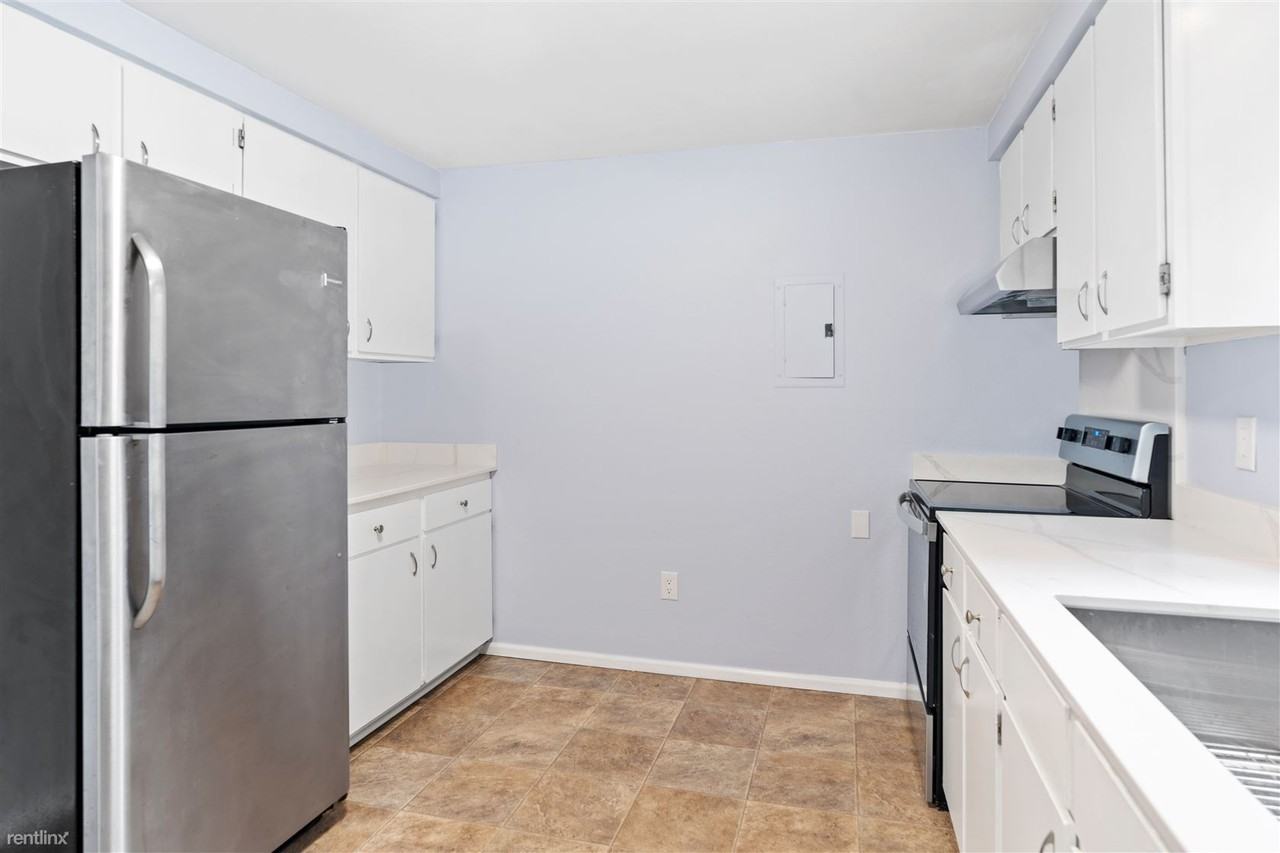 4701 236th St Sw - Photo 3 of 13