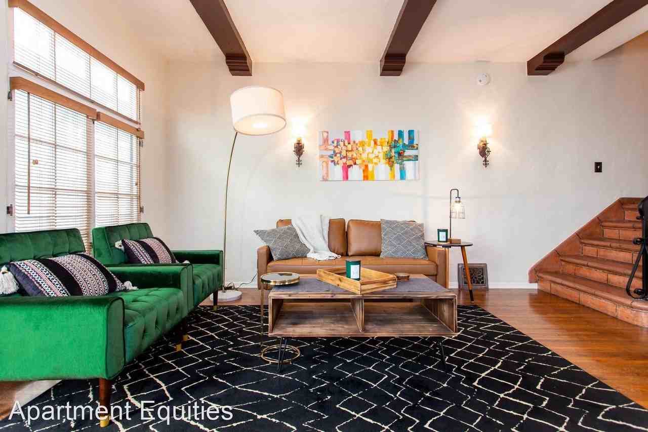 8317 Blackburn Avenue - Photo 3 of 46