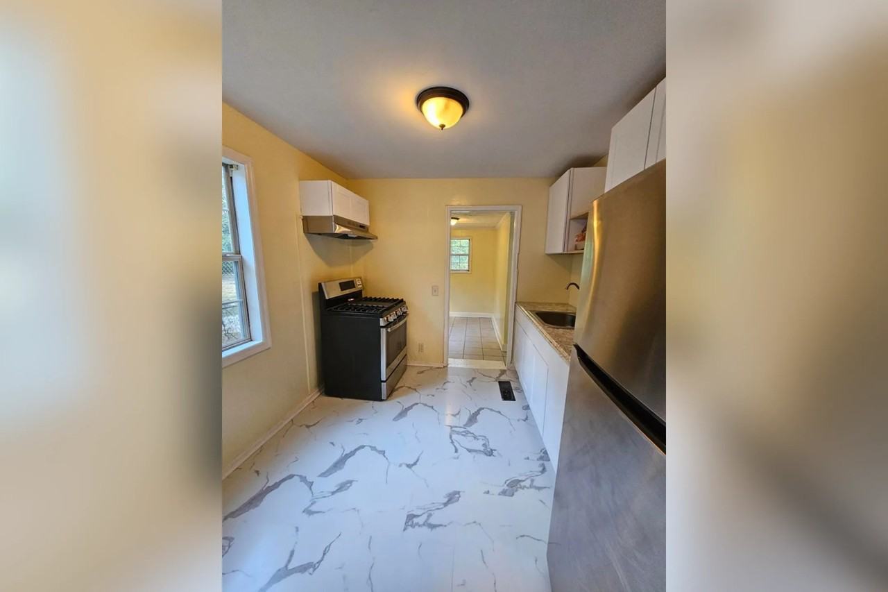 2053 Telfair St - Photo 3 of 9