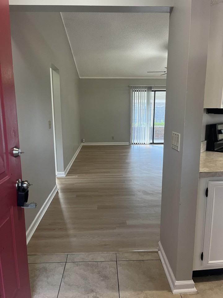 6234 Cranberry Ln E #1 - Photo 4 of 18