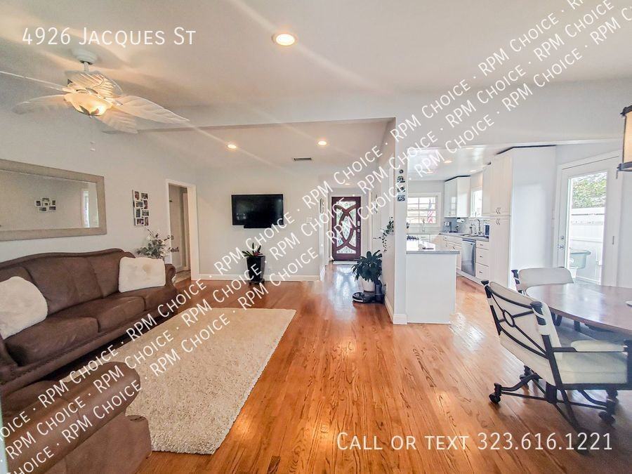 4926 Jacques St - Photo 2 of 29