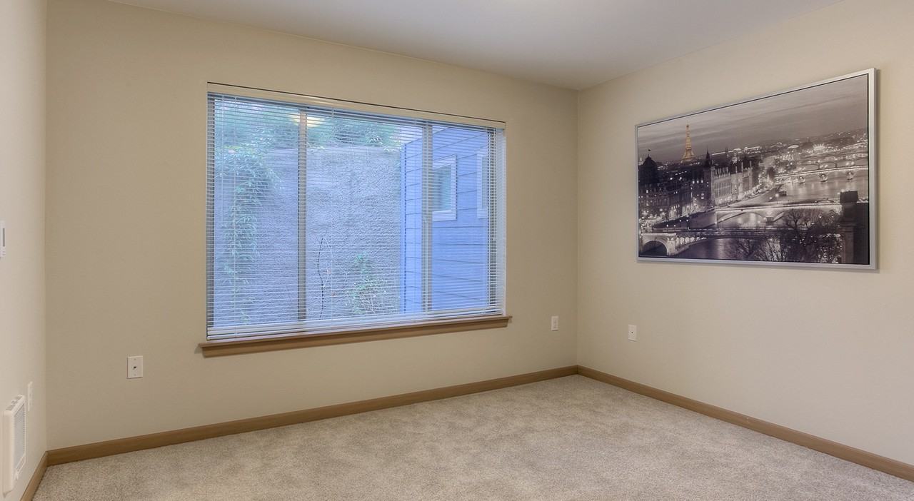 Altitude - Photo 2 of 63