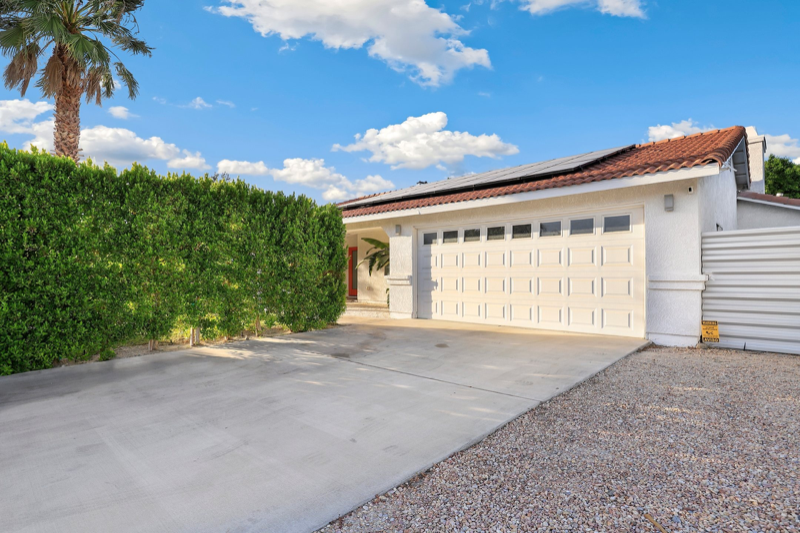 2880 E San Angelo Rd - Photo 2 of 50