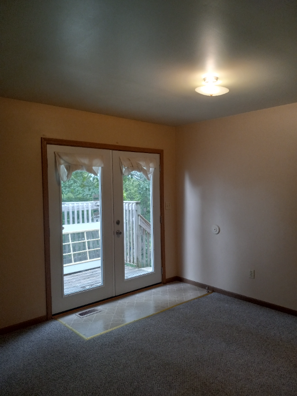 725 S State St #B - Photo 3 of 4