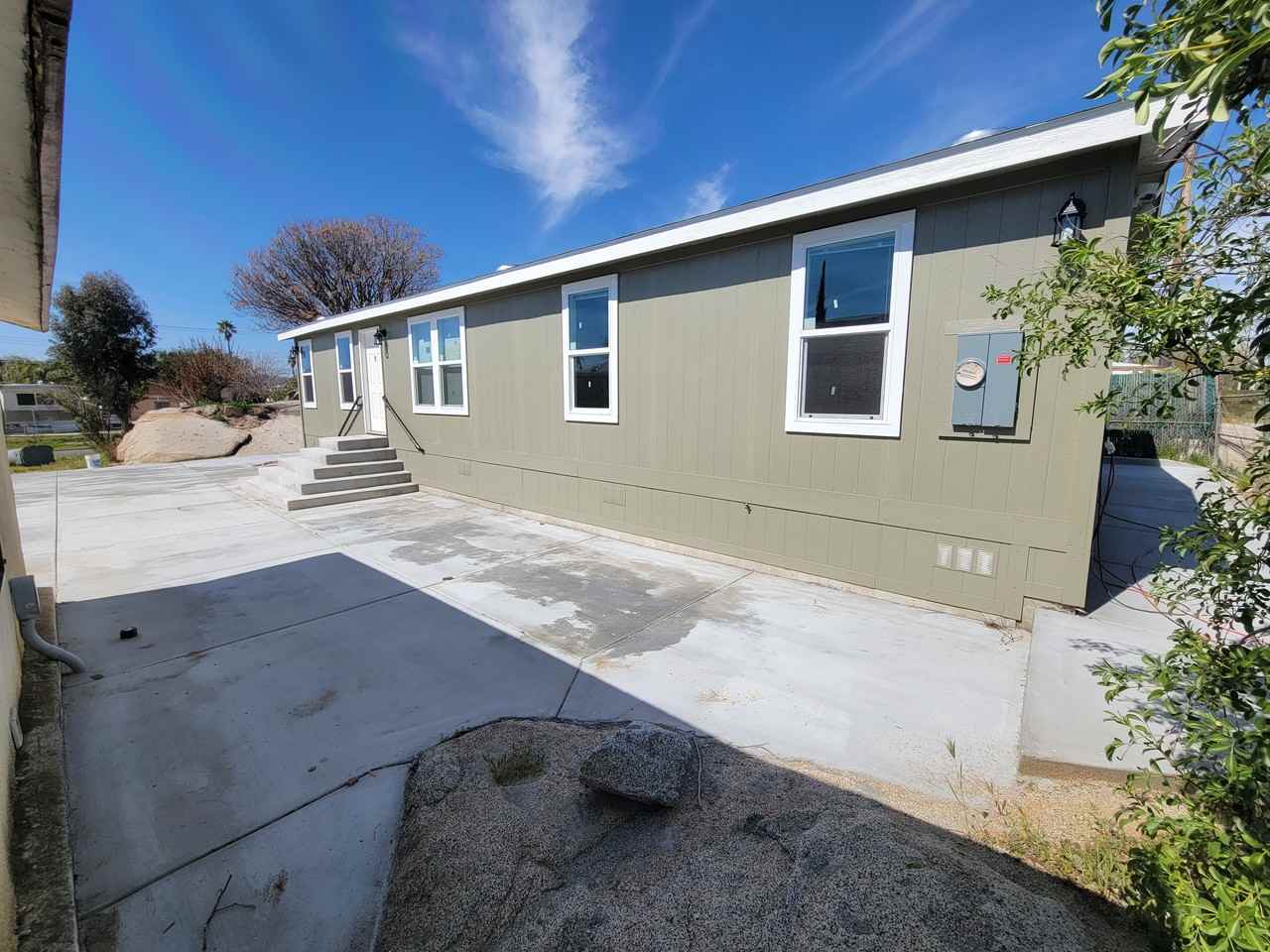 247 Bond Drive - Photo 3 of 23