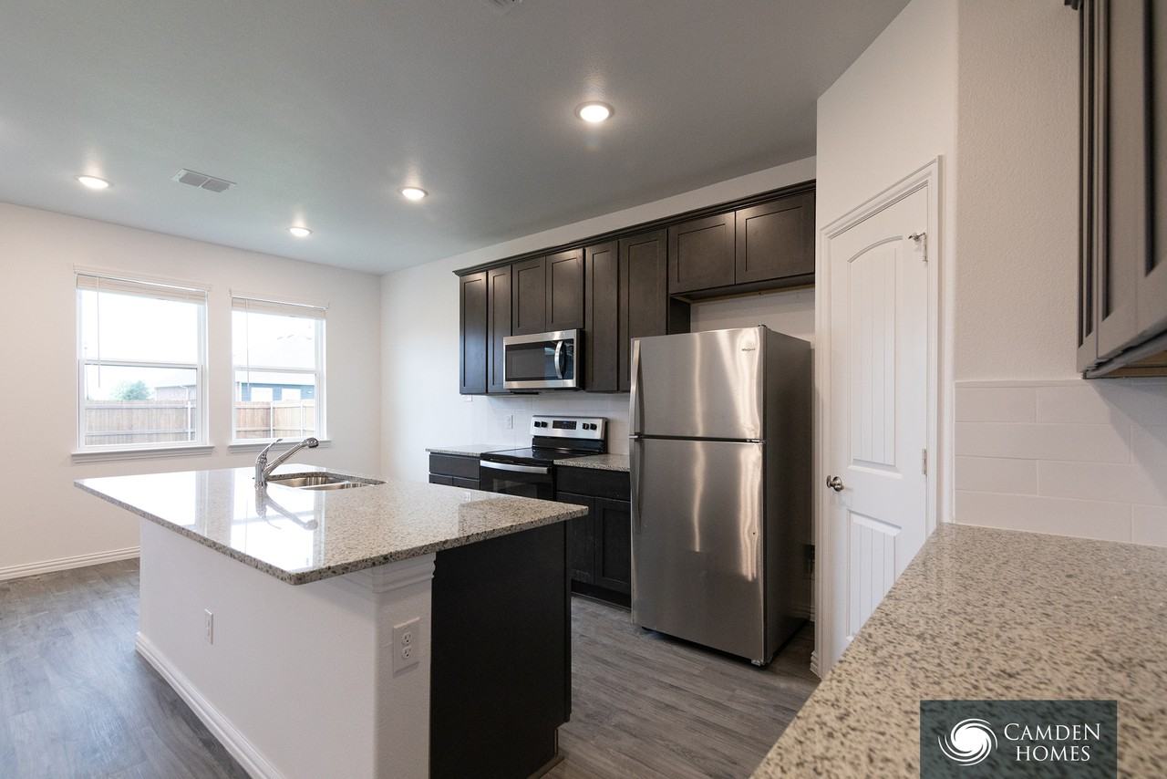 2953 Emma Ln - Photo 4 of 8